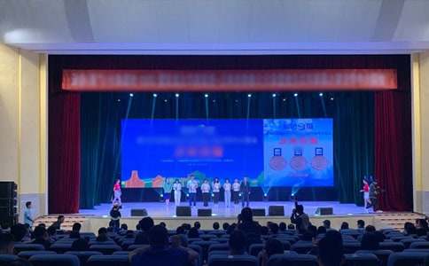 �佱�����쵼���Ը�