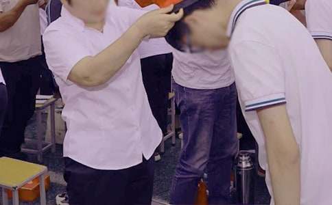 �ڳ�������ʽ��У��������ͨ��