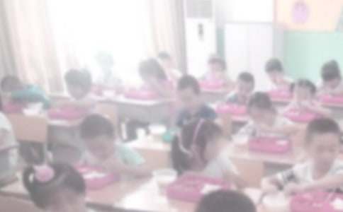 小班社会教案:自己吃饭真能干