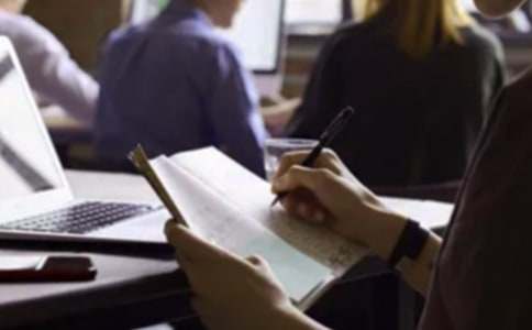 ������Ӣ���������7ƪ(�ϼ�)