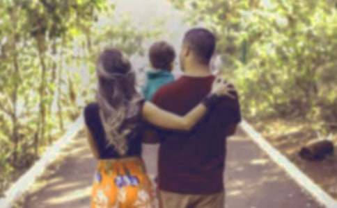 ���ڸ���ĸ�����ݽ���