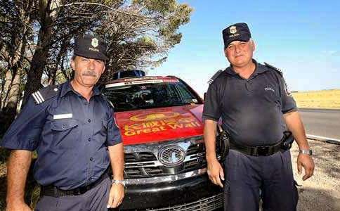 д��������ӵı�����