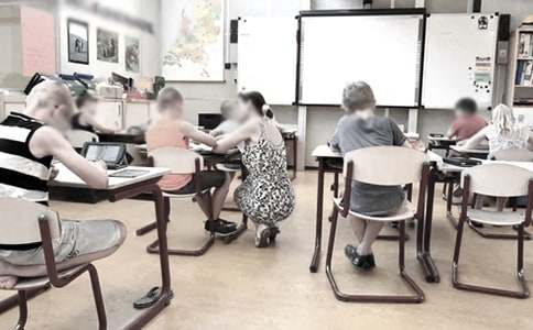 �йؽ�ѧ��Ʒ���ģ�弯��8ƪ