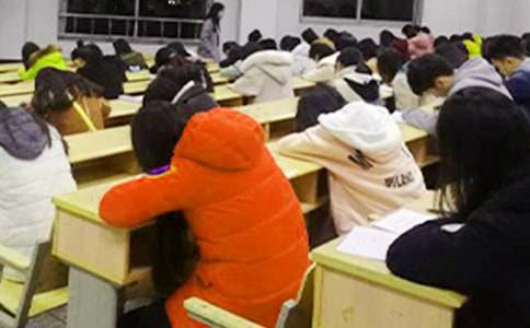 ��ѧ���Ա�֤��