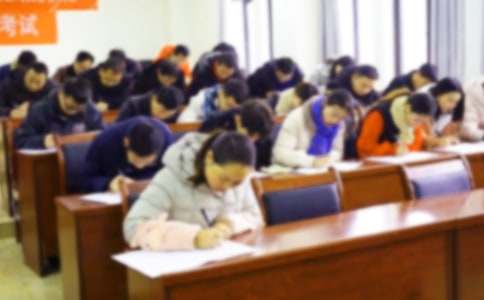 ���Զ�Ա�ݽ���(����15ƪ)