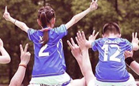 ��һ���ȶӴ�Ӹ���Ա������