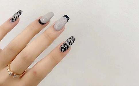 ���׹����