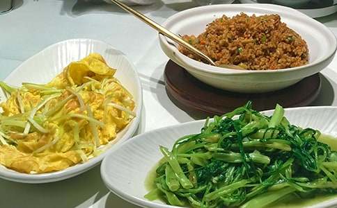 �аཡ���̰���ʳ�����м�