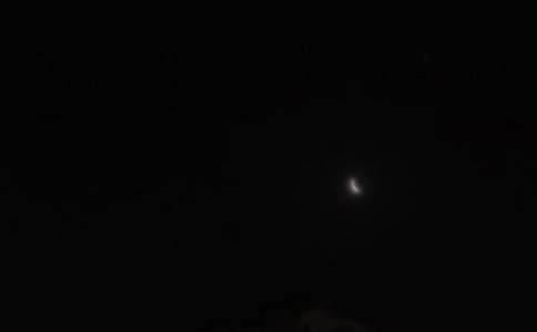 经典治愈系晚安微信问候语摘录73句