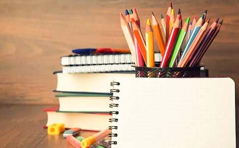 ���İ����ľ�Сѧ����