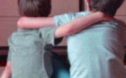 �������ֵܡ��ۺ��