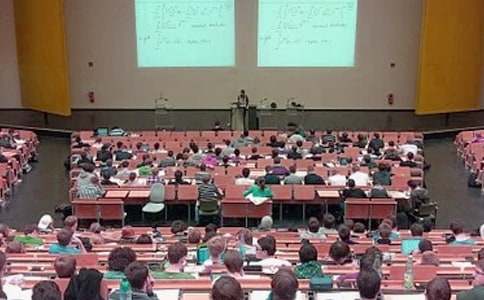 ѧ�����л������