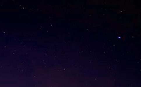 �������һ�߷�д���ģ���ѡ28ƪ��