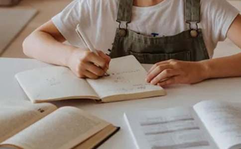 【精选】小鸡写作文300字七篇