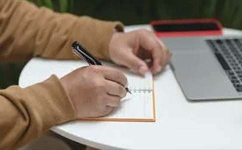 ���ر���С��д���Ļ�����ƪ